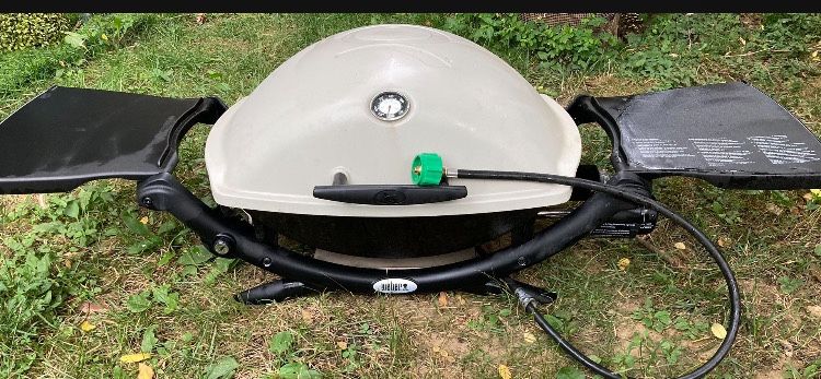 Portable Propane Weber Grill, Great For Picnic, Tailgate Or Beach