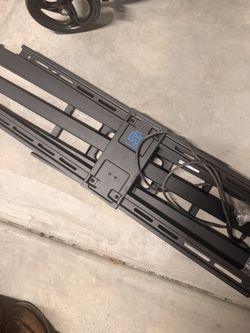 HC MOUNTING TV MOUNT