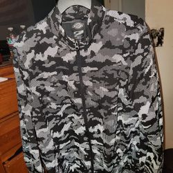Dickies Sports Windbreaker  Size Meduim