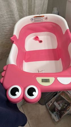 Baby bath tub