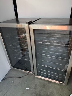 works it does not cool off make an offer 2 Mini refrigerator Glass  Door