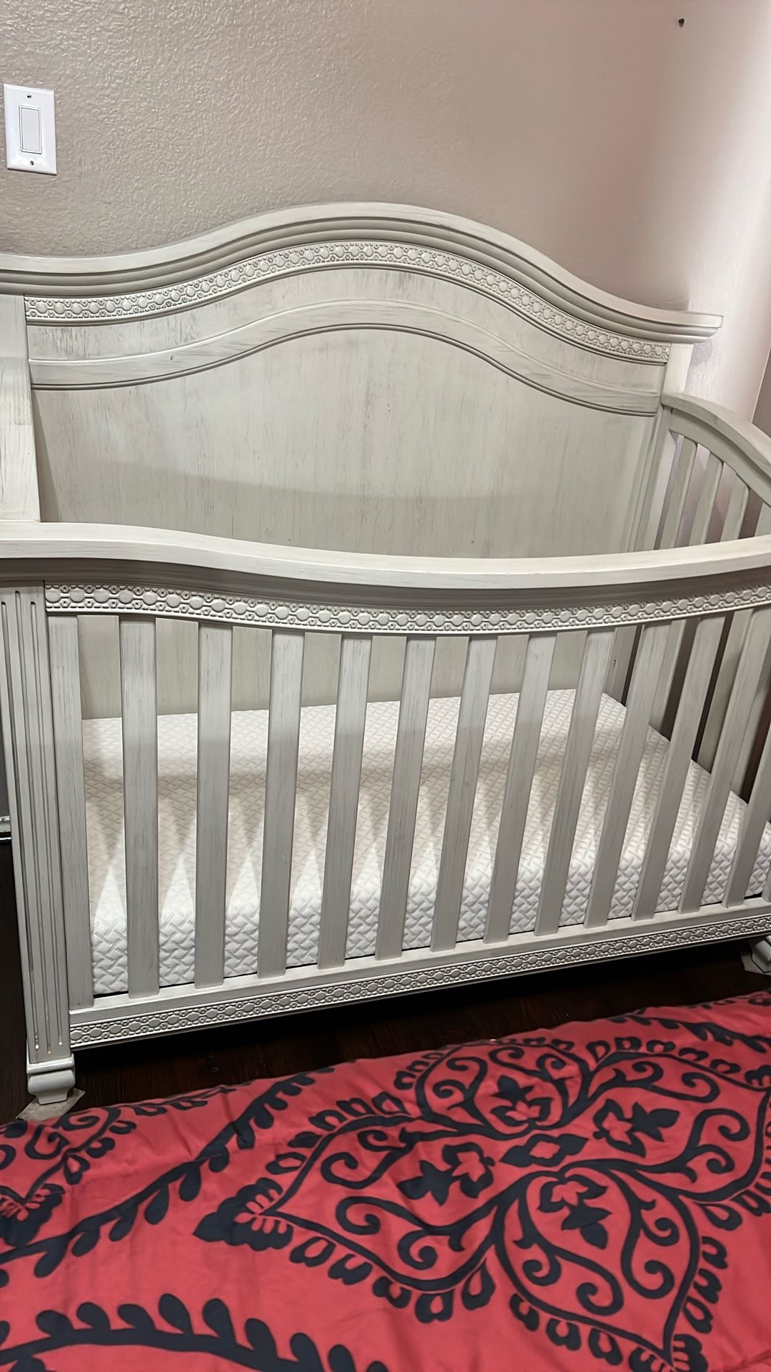 Baby Crib With Mattress