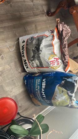 Free sweet feed  and feed corn