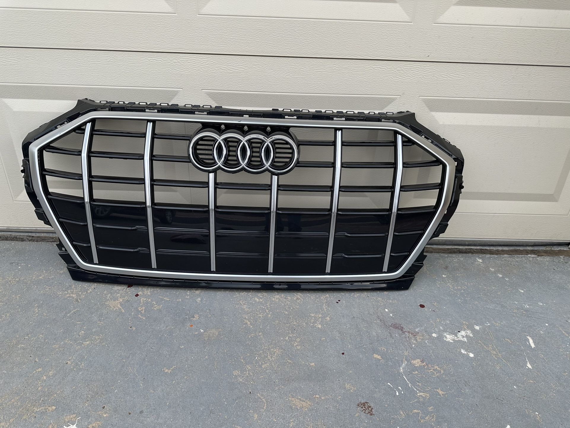 Audi Q5 Grill 2018 - 2020, Audi Q5 Bumper Grille, OEM ORIGINAL GRILL