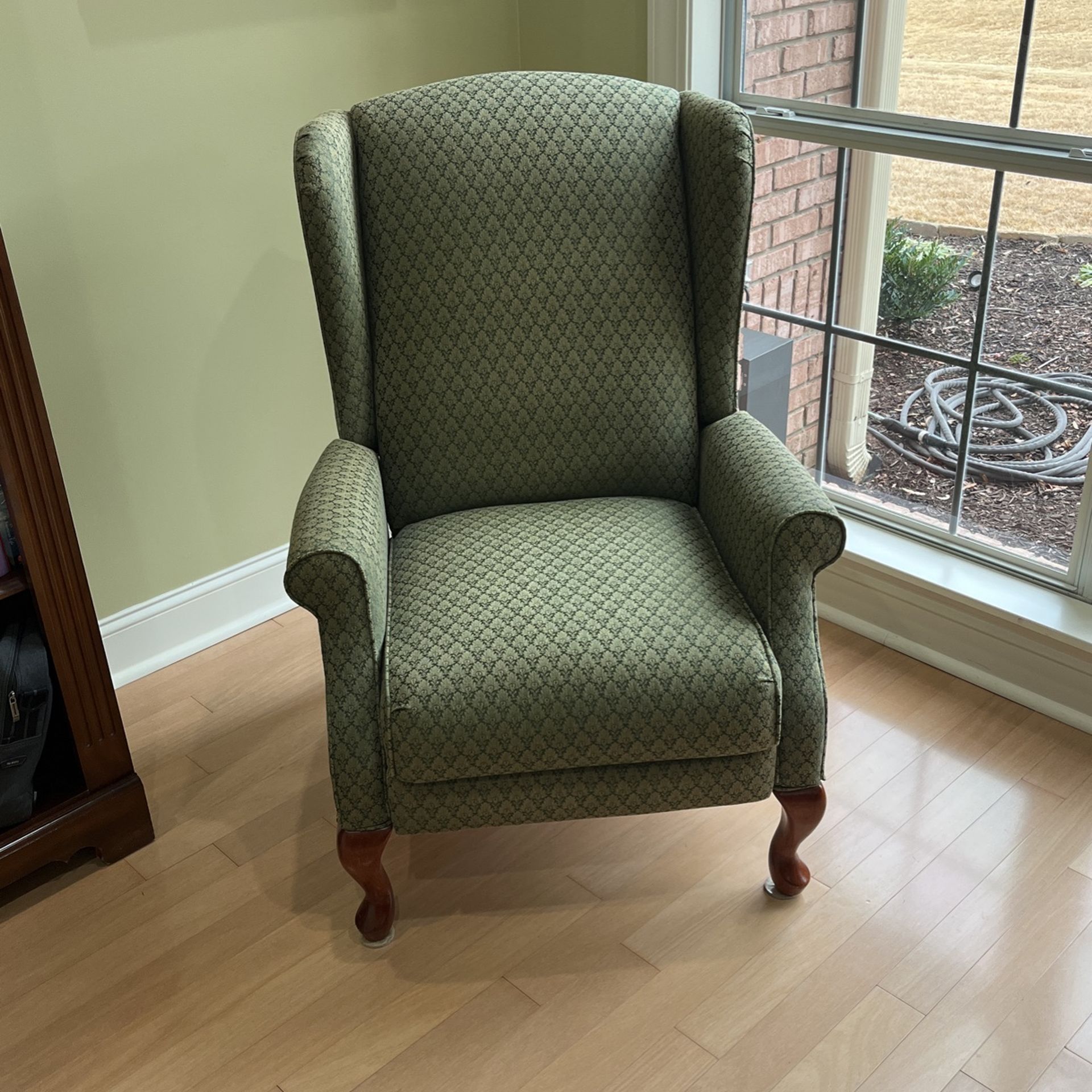 Two Reclining Chairs . $25 Ea