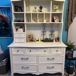 Amazing Dresser, White Solid Wood