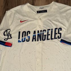 New Men’s Size Medium & XL Nike LA Dodgers City Connect Jersey