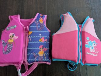 Swim vest in San Fernando 91340