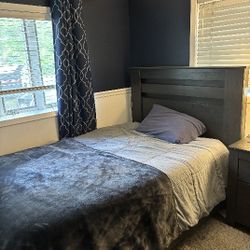 Full Size Bedroom Set 