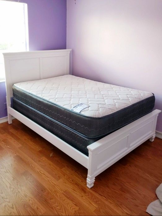 NEW FULL MATTRESS WITH BOX SPRING ♨️ Bed frame is not available