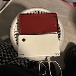 Two Nintendo Ds’s