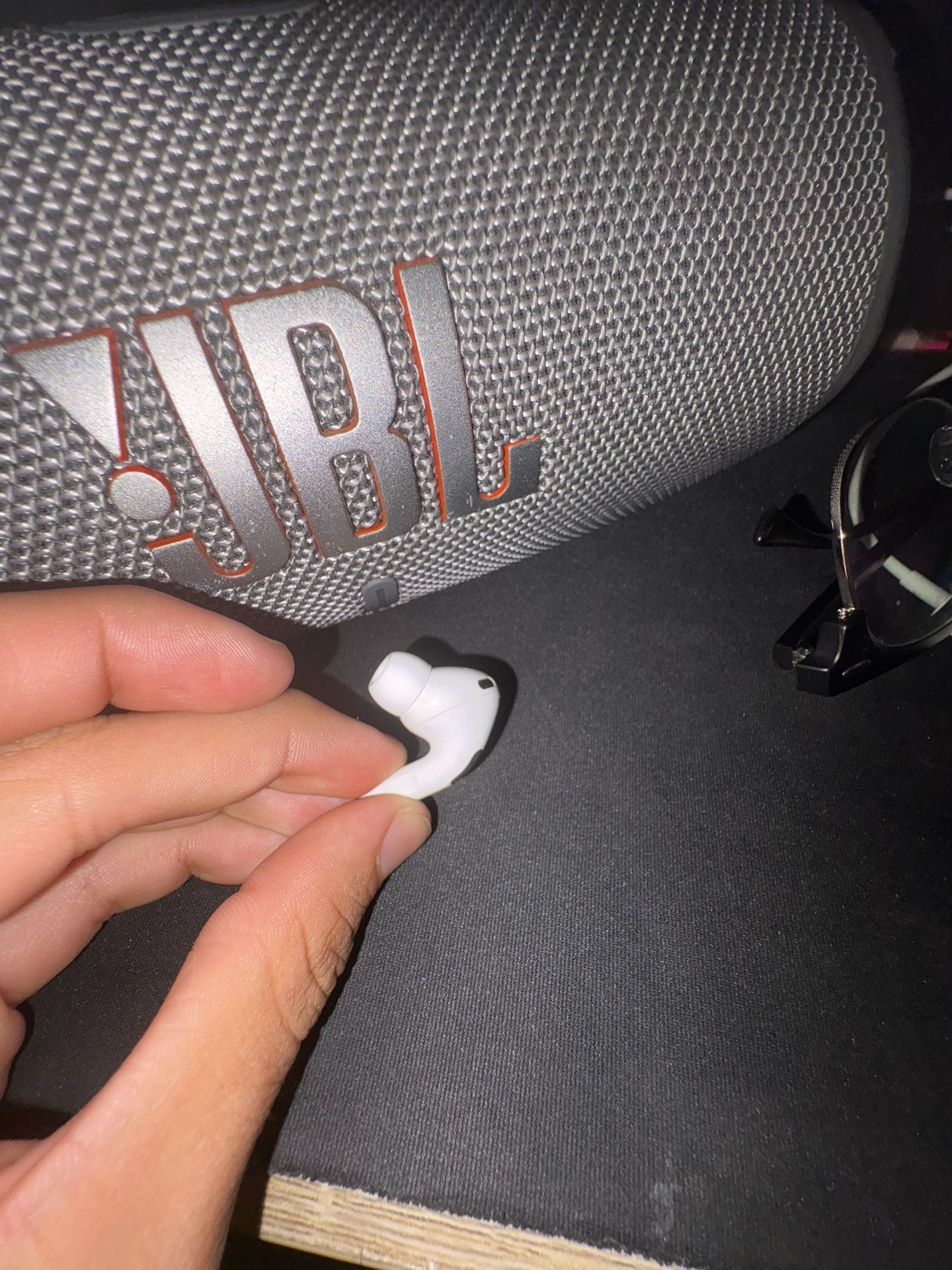 Left AirPod pro 2nd Gen