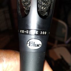 Guitar And Microphone