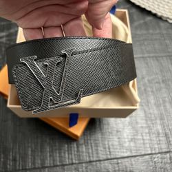 LV Initiales 40MM Reversible Belt for Sale in Hyattsville, MD - OfferUp