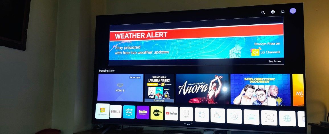 2023 LG 86 inch 4k smart tv