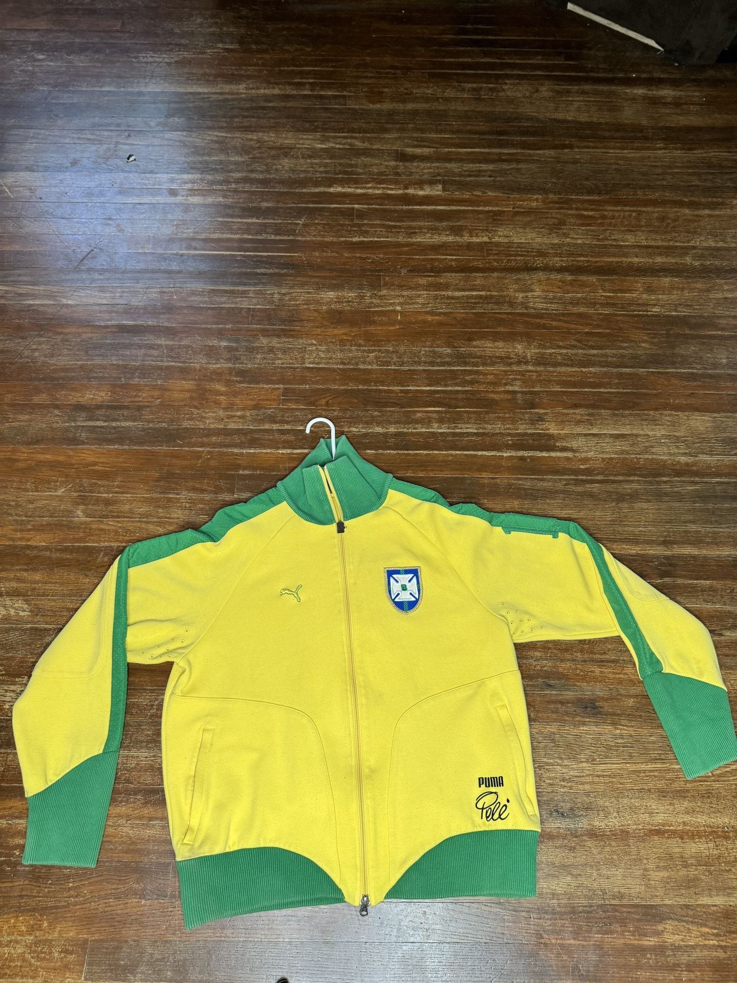 Puma Men's Vintage Brazil 10 Pele Soccer Jacket for Sale in Puma Men's Vintage Brazil 10 Pele Soccer Jacket for Sale in