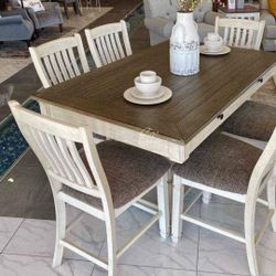 🍁Bolanburg Counter Height Dining Table with 6 Barstools
Ashley Furniture