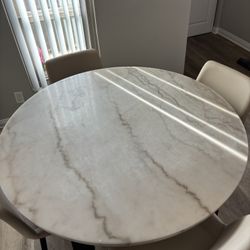 Dining Room Table 