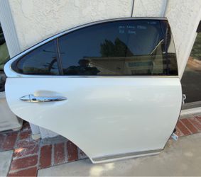 2012 Lexus ES350 RH Passenger Side Rear Door White 077 - US Auto
