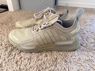 Adidas NMD v3 Low-Top Sneakers