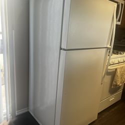 Whirlpool - 14.3 Cu. Ft. Top-Freezer Refrigerator