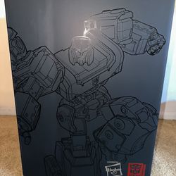 Transformers Megatron Robosen Brand New 