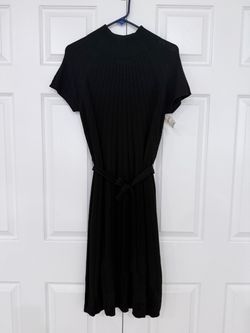 Black Ribbed Knit Midi Dress with Belt