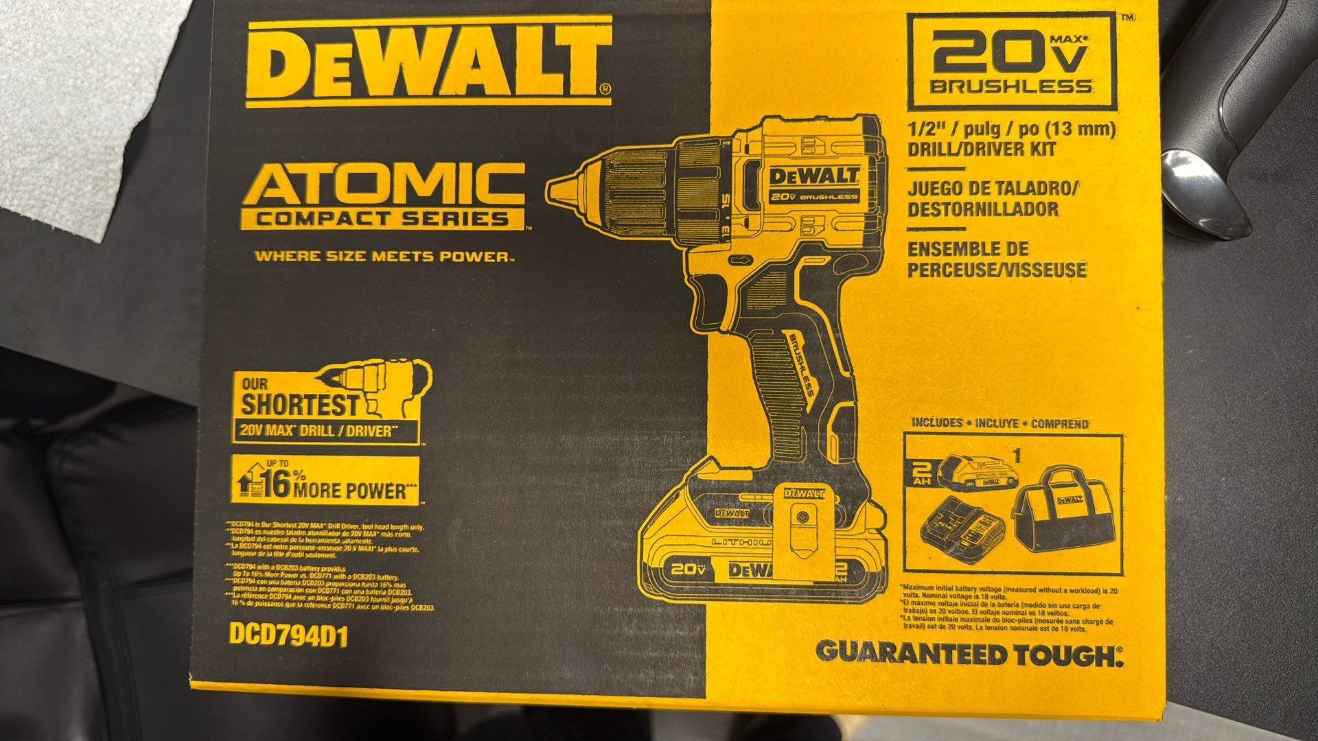 DEWALT 20V Atomic Compact Drill Driver Kit