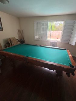 Pool table