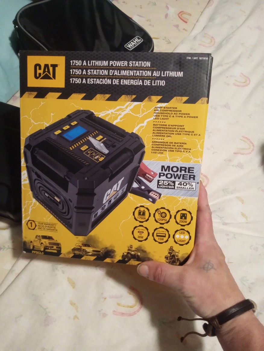 Cat 4 In 1 Battery Charger. 