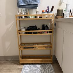 Sleek wooden shelf OBO