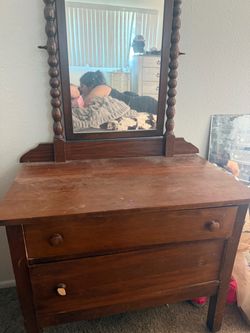 Antique dresser/ vanity