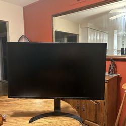 2 Acer Monitors, 1 LG Monitor 