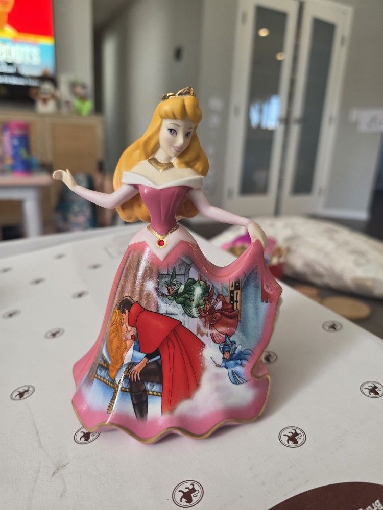 Disney Princess Bell Figure Aurora “Sleeping Beauty's Love” Bradford Editions