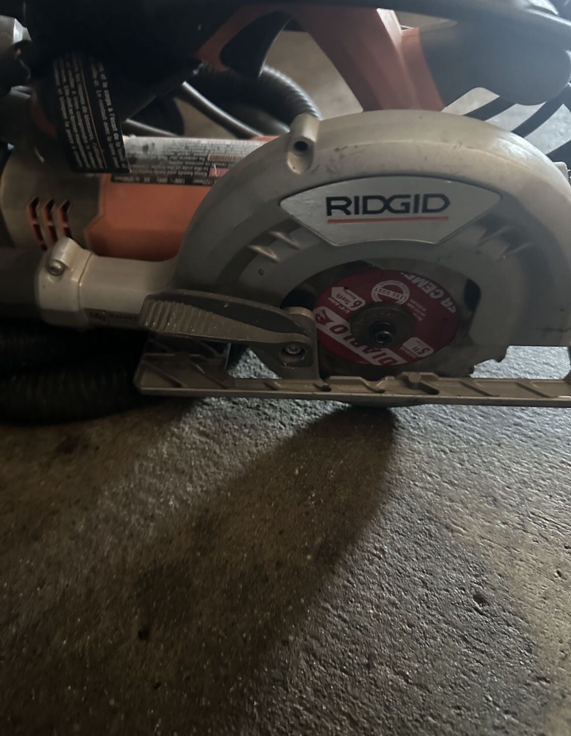 Rigid mini Skil saw