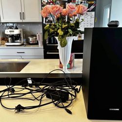 Samsung soundbar and subwoofer