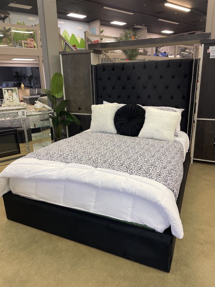 Valeria Black Velvet Queen Platform Bed Frame