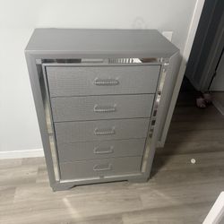 Bedroom Set Including Tv 