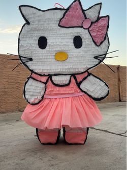 Piñata hello kitty $