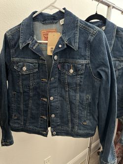 Levi's Women's Original Trucker Jacket Brand New With Tags. Small And Medium 
