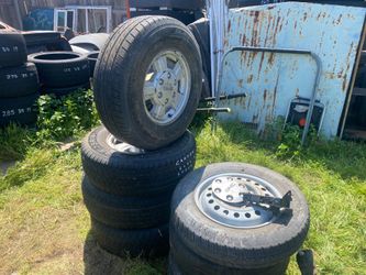 GMC Chevy 6 lug 16" rim wheel set with spare.