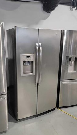 GE Side-by-Side Stainless Steel Refrigerator Fridge