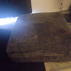 grey leg ottoman very large