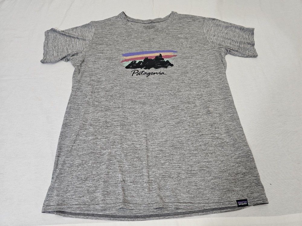 Woman's Patagonia Tee