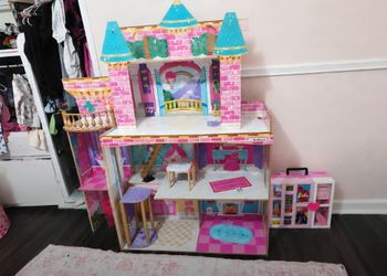 Doll house