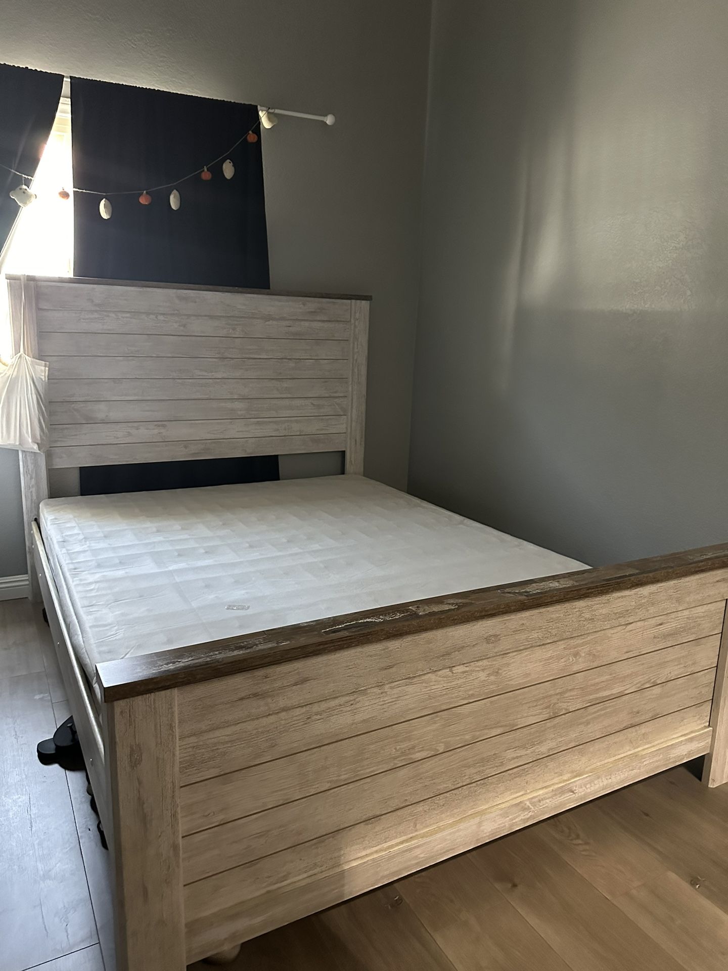 Queen Bed frame 