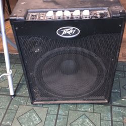 Peavey Max 115 Bass Amp