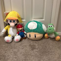 Super Mario stuffies - Set Of 4
