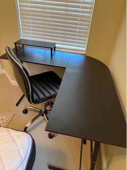 L-Shaped Desk with Chair
