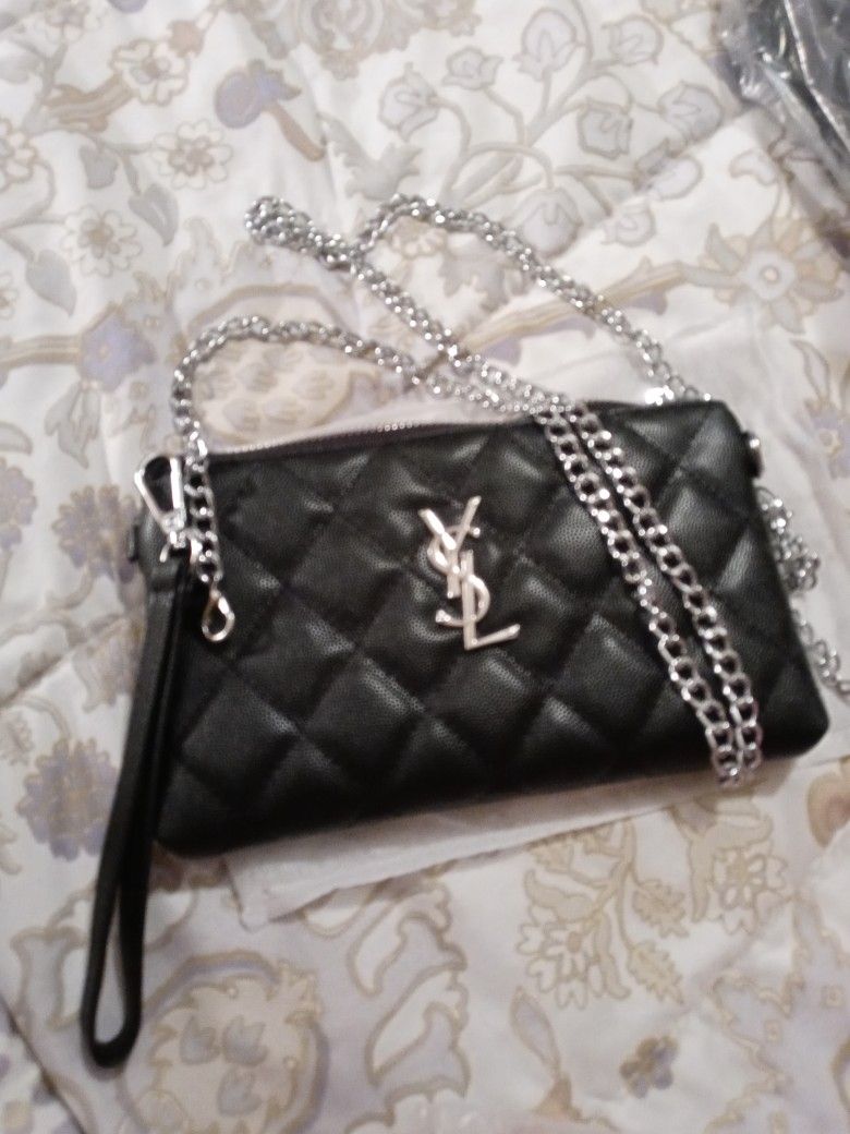 Wallet Crossbody/Wristlet Gold Or Silver